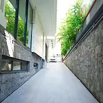 Sky Hill Hotel