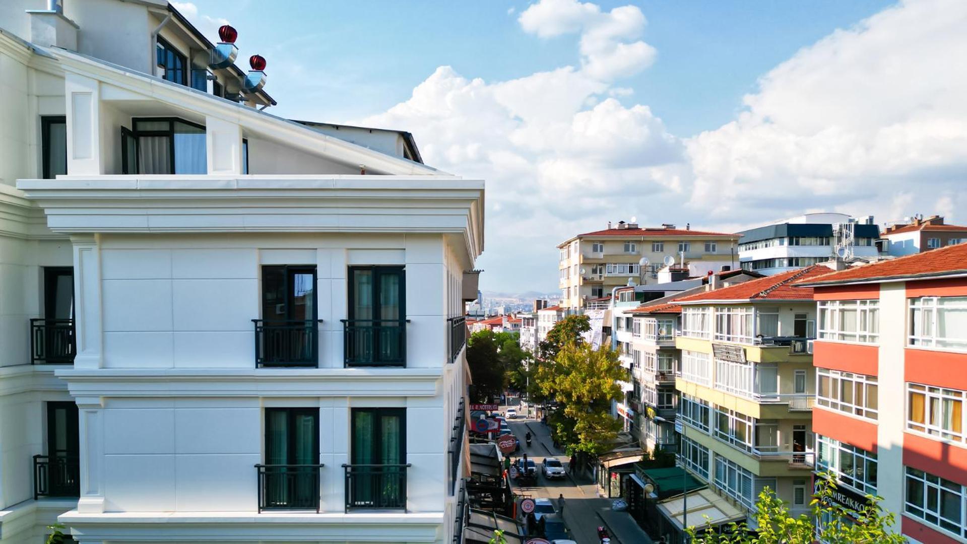 Otel Sky Hill 4*