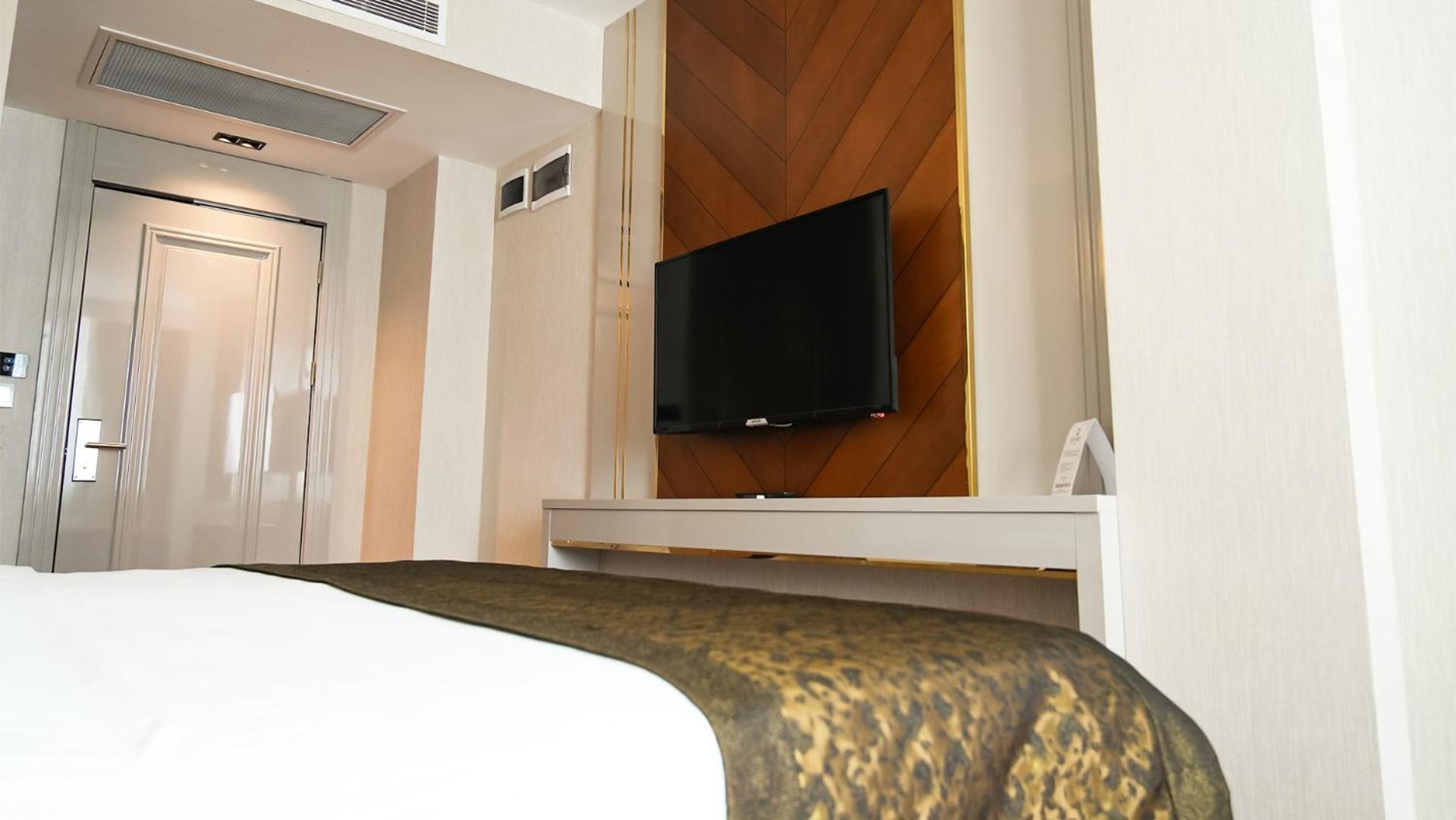 Otel Sky Hill 4*
