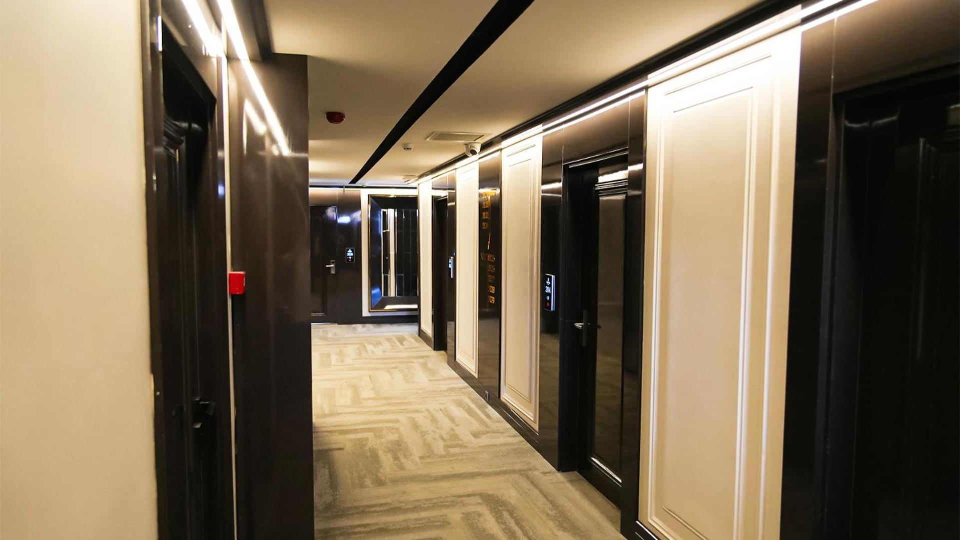 Sky Hill Otel 4*